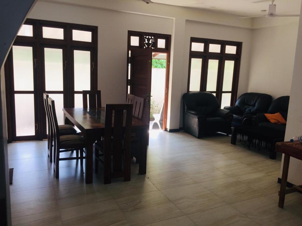 Villa Ceylon Home 乌纳瓦图纳 外观 照片
